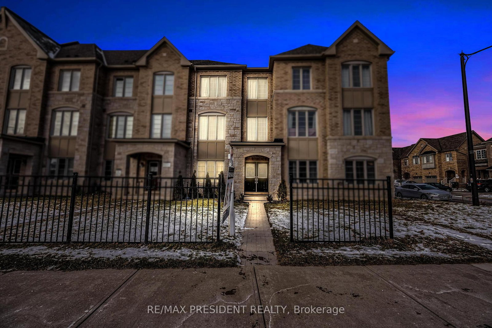 8575-financial-drive-brampton-ontario-w12134496