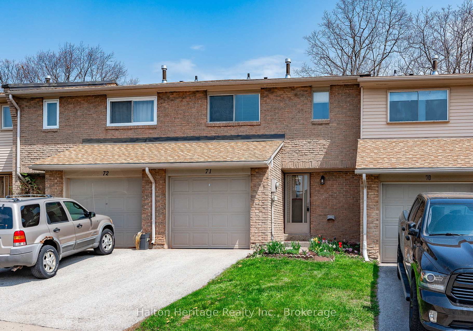 1556-lancaster-drive-oakville-ontario-w12134772
