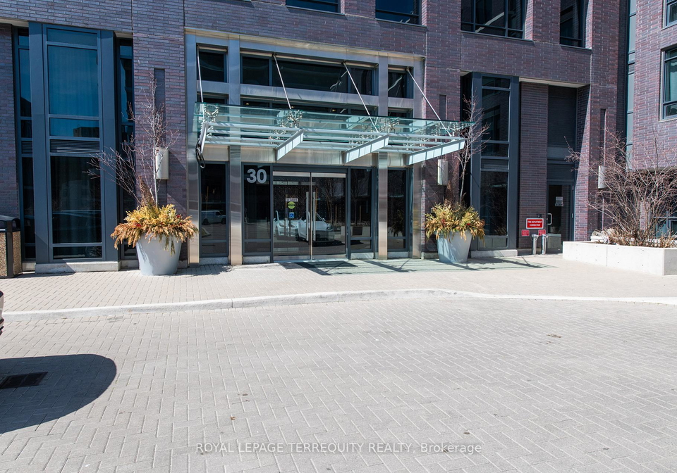 30-gibbs-road-etobicoke-ontario-w12135408