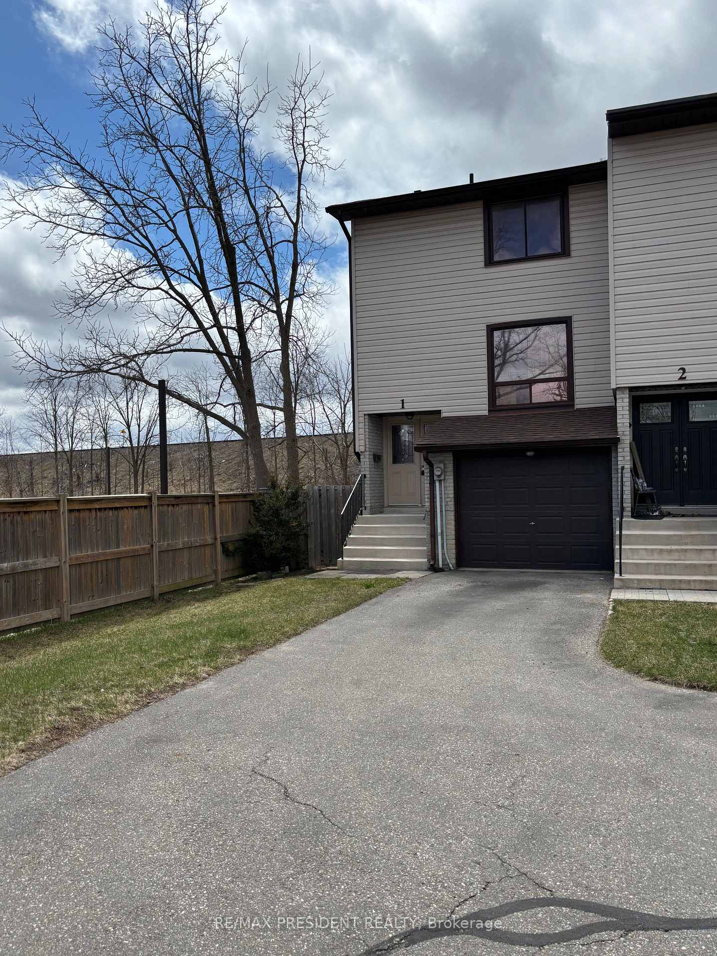 64-bronte-street-w-milton-ontario-w12135429