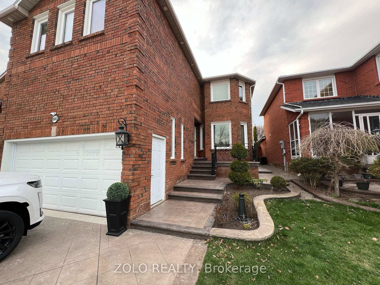 6505-warbler-lane-mississauga-ontario-w12136333