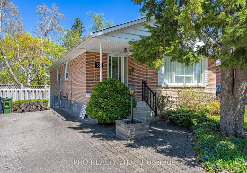 32-cloverhill-road-etobicoke-ontario-w12137258