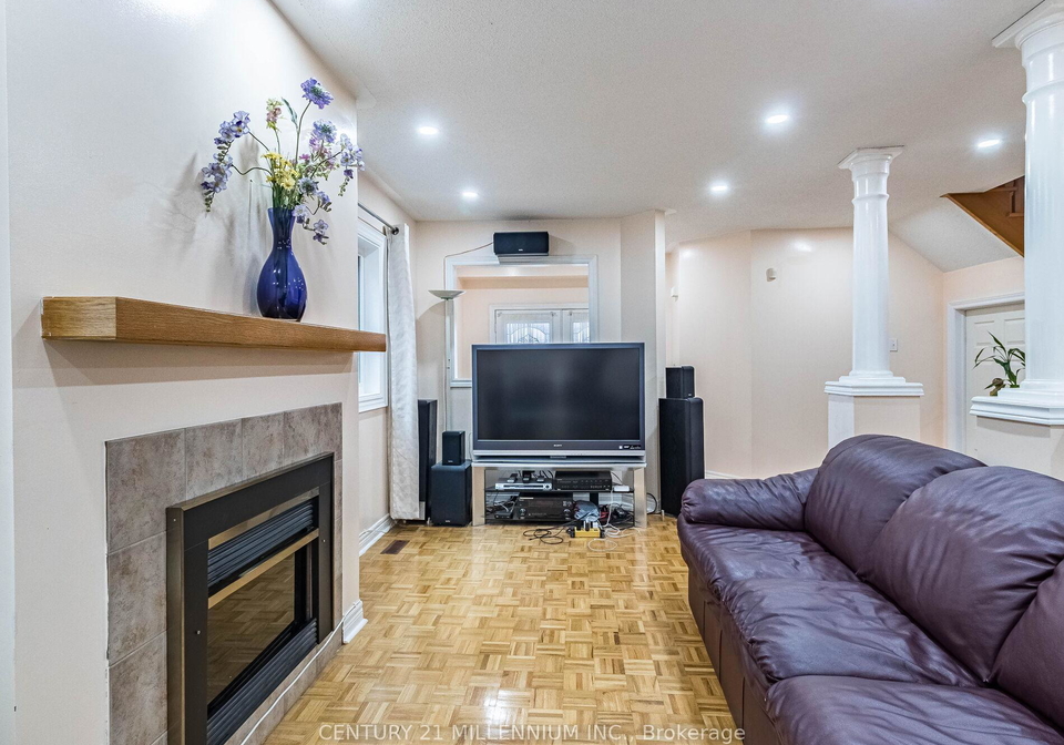33-wycombe-road-york-ontario-w12137599