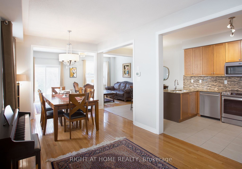 2445-grand-oak-trail-oakville-ontario-w12137606