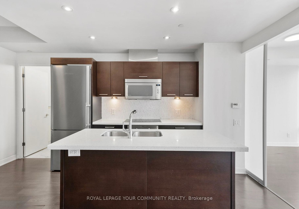 90-park-lawn-road-etobicoke-ontario-w12139345