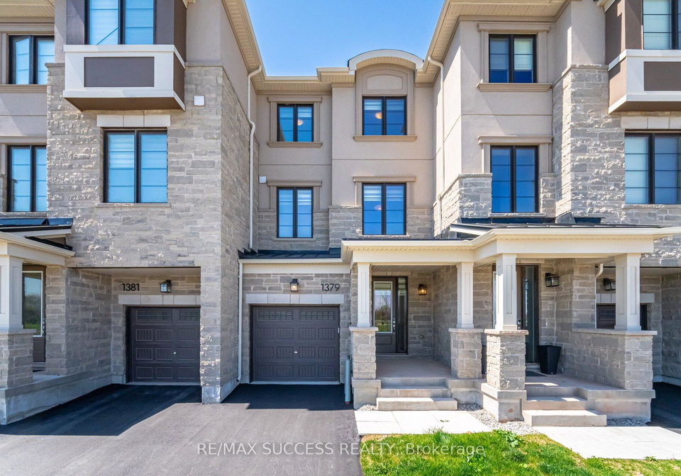 1379-shevchenko-boulevard-oakville-ontario-w12139848