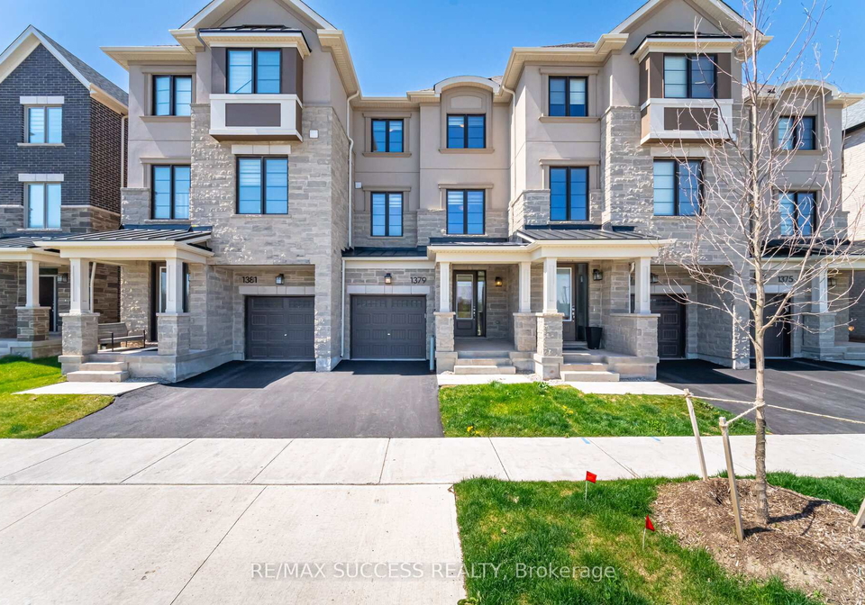 1379-shevchenko-boulevard-oakville-ontario-w12139848