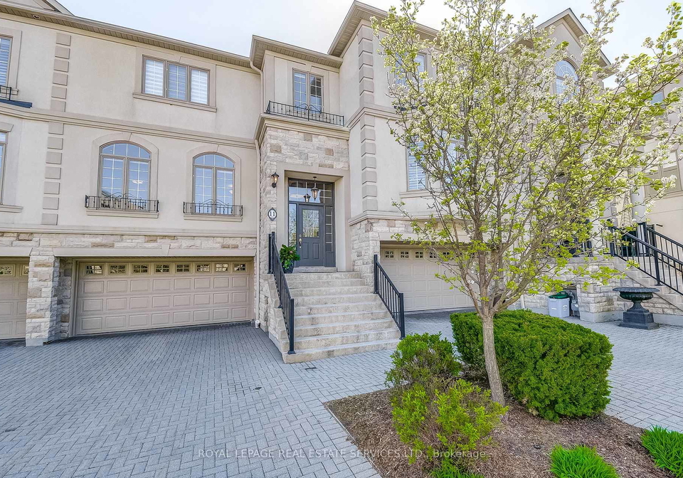 2400-neyagawa-boulevard-oakville-ontario-w12140135