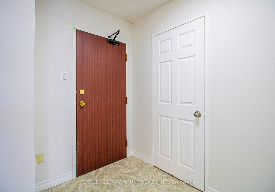100-county-ct-boulevard-brampton-ontario-w12140208