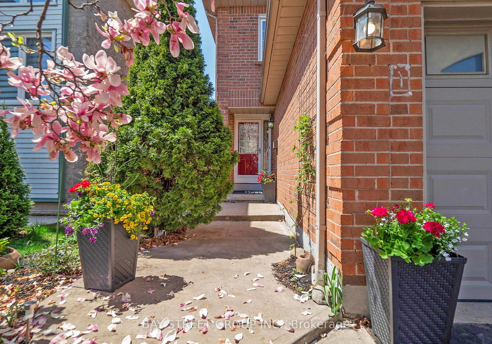 7160-harding-crescent-mississauga-ontario-w12140351