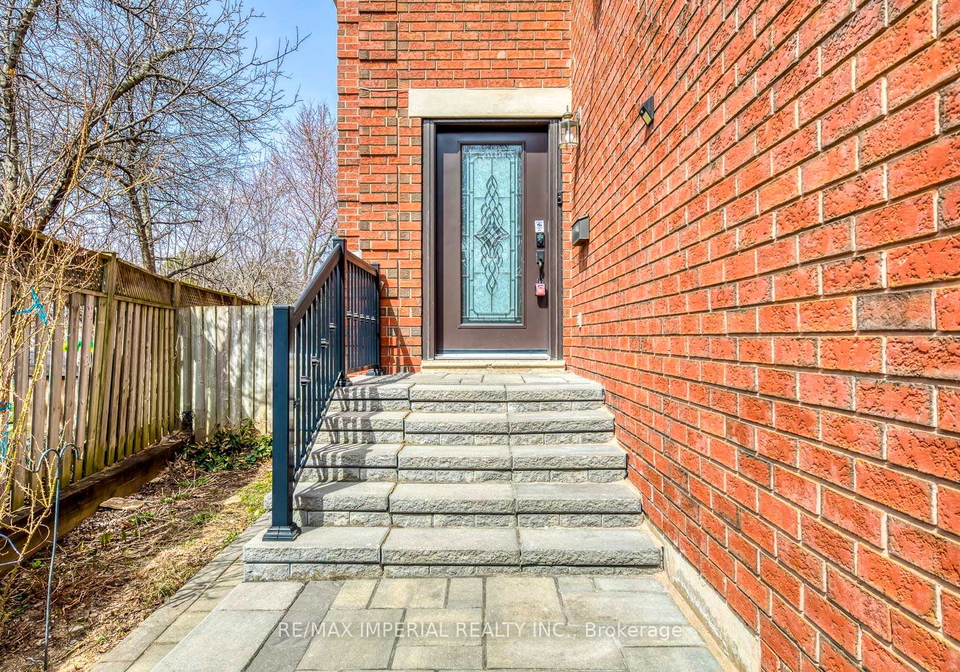 2454-willowburne-drive-mississauga-ontario-w12140552