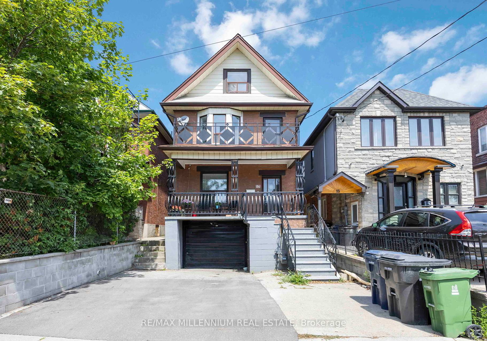 17-greenlaw-avenue-toronto-ontario-w12142073