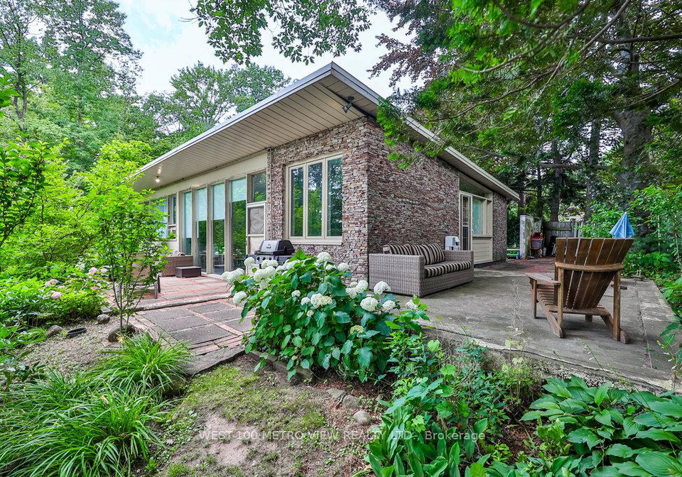 2150-pineneedle-row-mississauga-ontario-w12142244