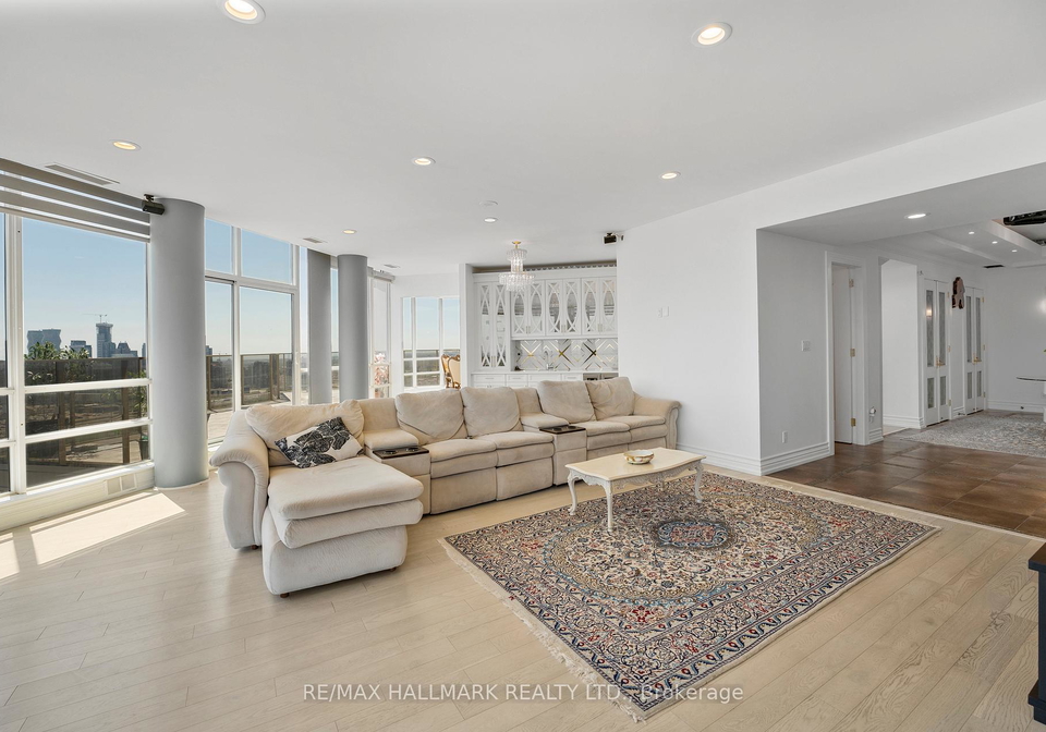 45-kingsbridge-garden-circle-mississauga-ontario-w12142284