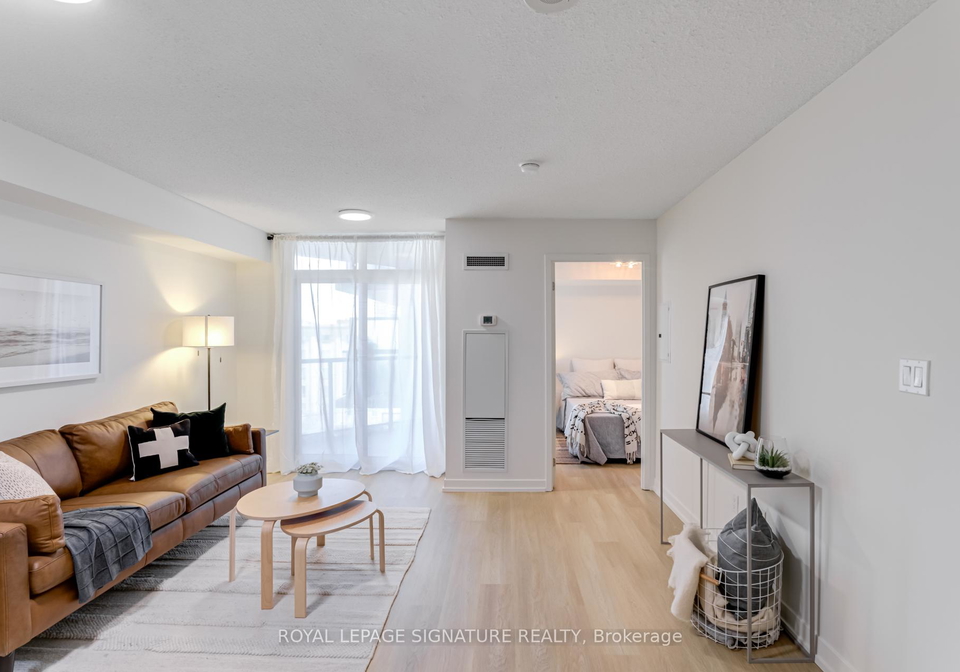 816-lansdowne-avenue-toronto-ontario-w12142879