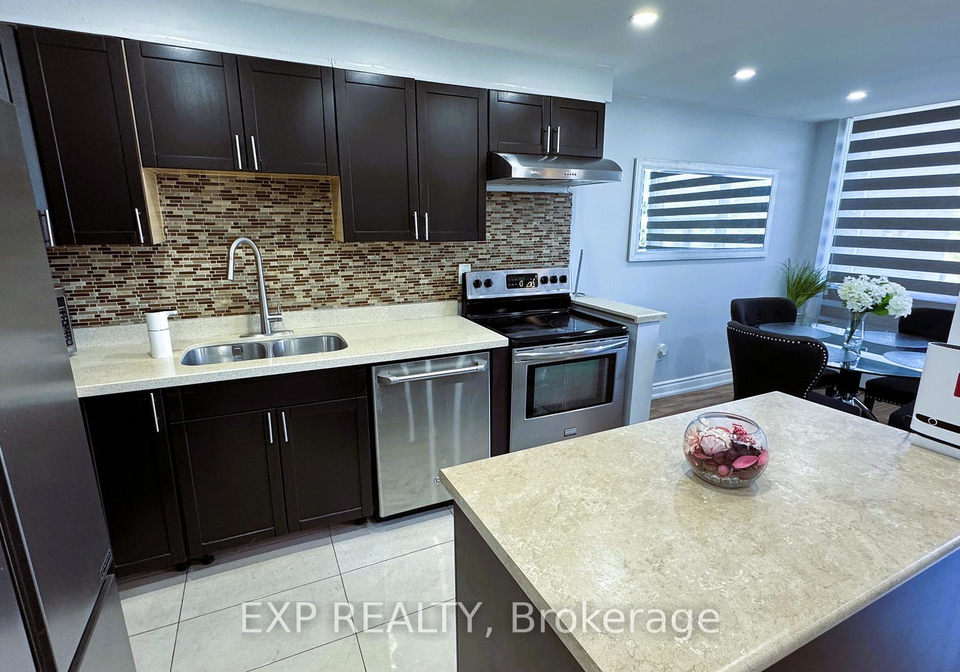 2121-roche-court-mississauga-ontario-w12143298
