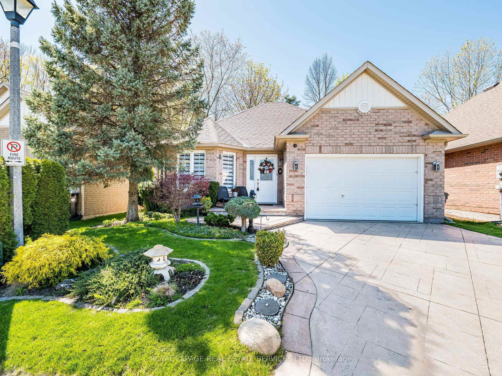 18-nailsworth-crescent-caledon-ontario-w12143768