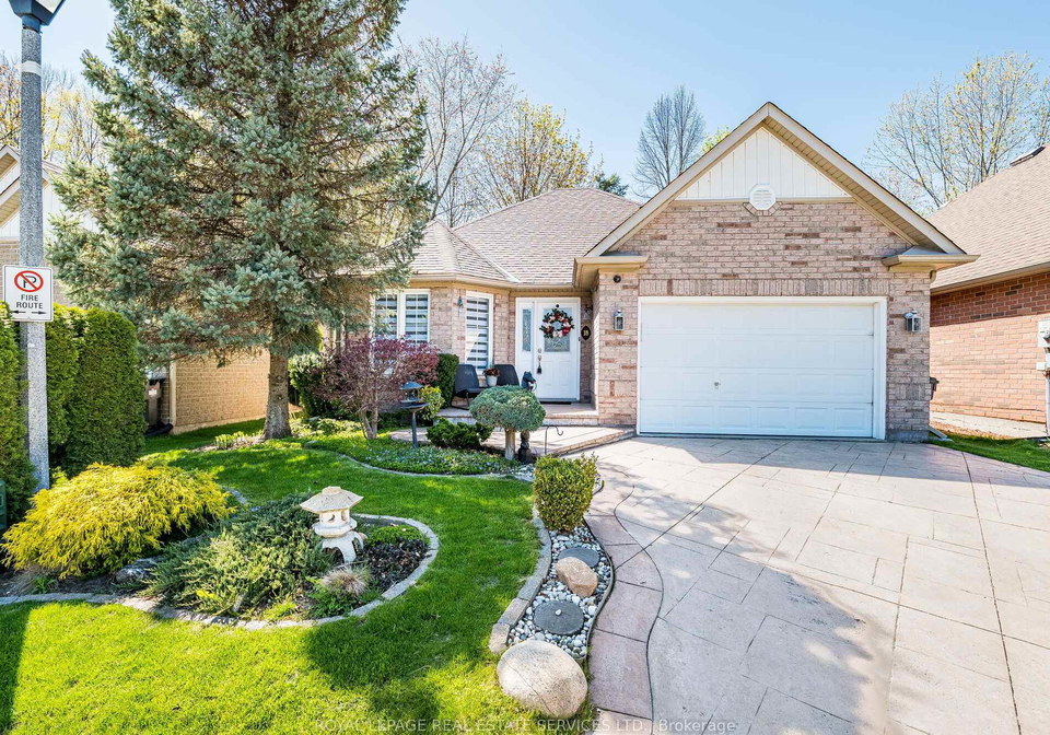 18-nailsworth-crescent-caledon-ontario-w12143768
