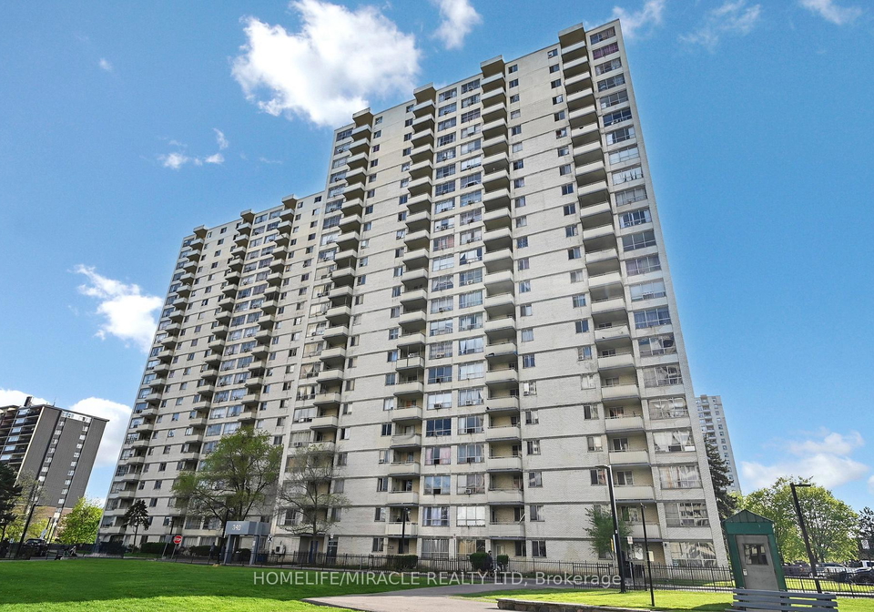 340-dixon-road-etobicoke-ontario-w12145077