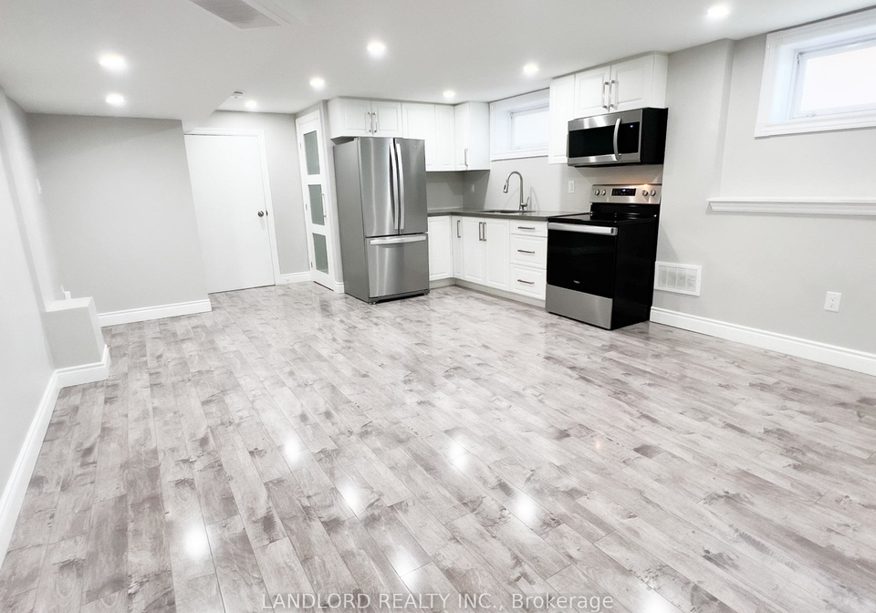 27-ray-avenue-north-york-ontario-w12145321