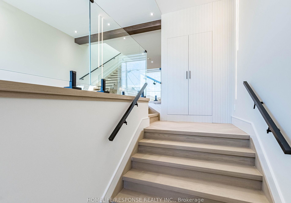 6b-pine-avenue-n-mississauga-ontario-w12145775