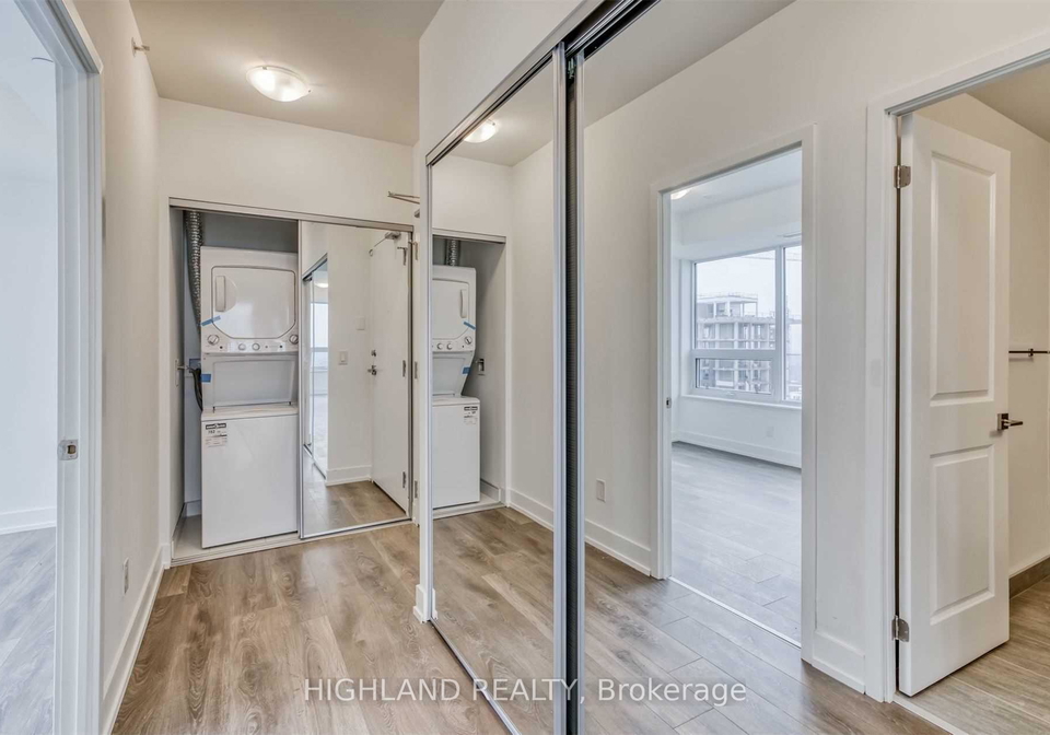 297-oak-walk-drive-oakville-ontario-w12146046