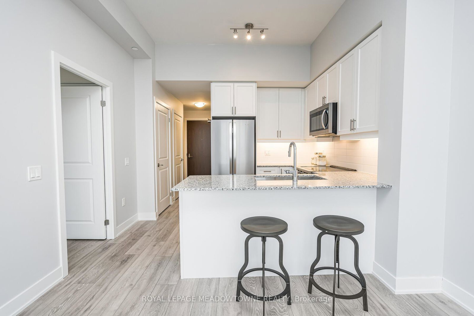 1050-main-street-e-milton-ontario-w12146877