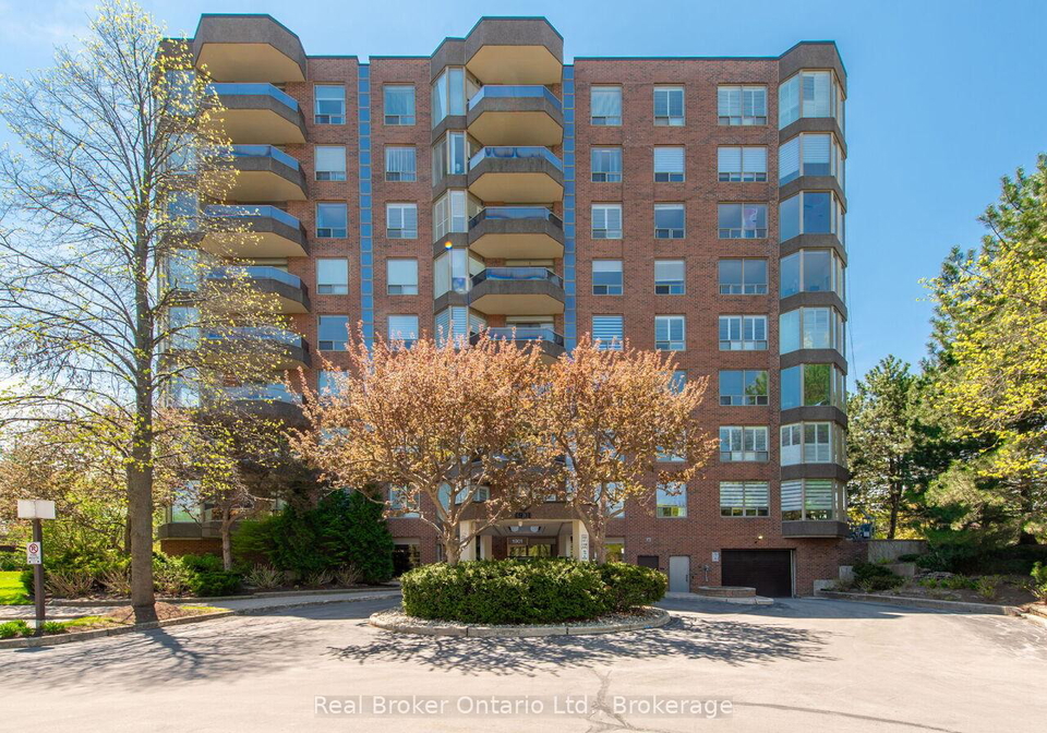 1901-pilgrims-way-oakville-ontario-w12146893