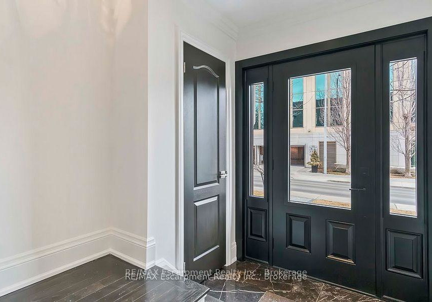 146-reynolds-street-oakville-ontario-w12148331