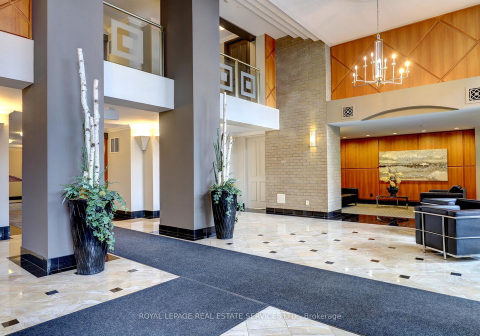 2190-lakeshore-road-burlington-ontario-w12148710