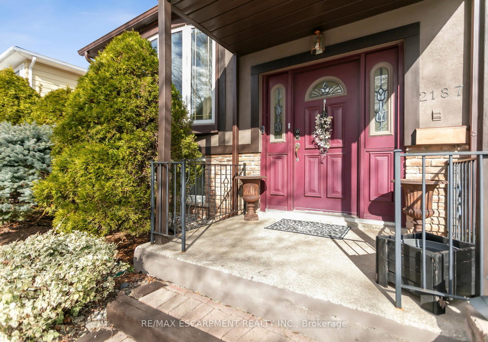 2187-sandringham-drive-burlington-ontario-w12151820