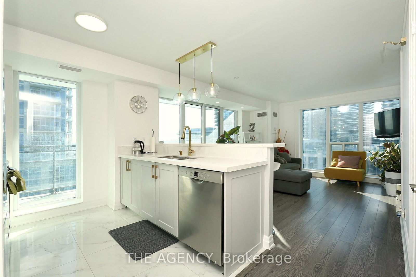 2121-lake-shore-boulevard-etobicoke-ontario-w12151866