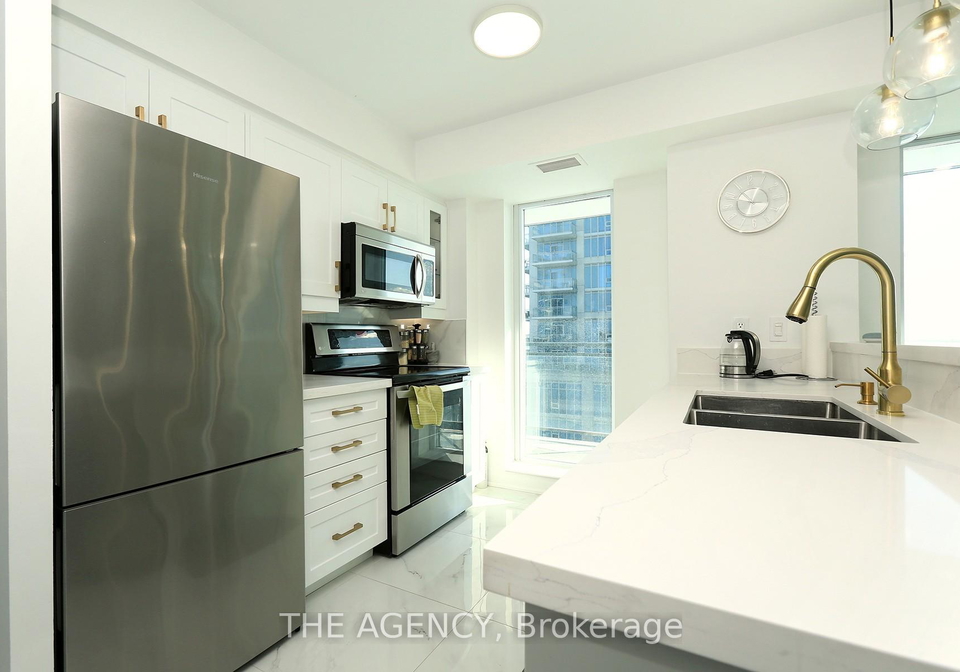 2121-lake-shore-boulevard-etobicoke-ontario-w12151866
