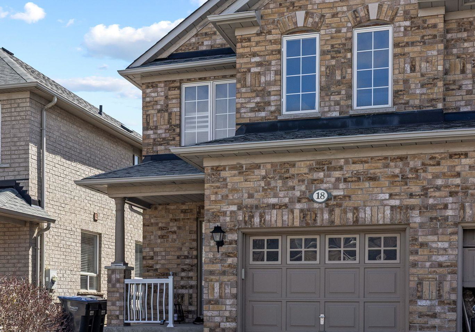 18-humbershed-crescent-caledon-ontario-w12151923