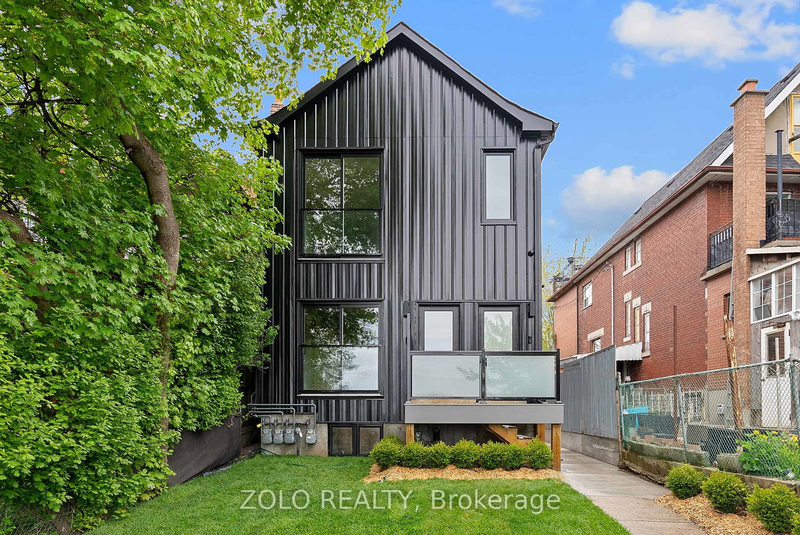 1556-davenport-road-toronto-ontario-w12152113