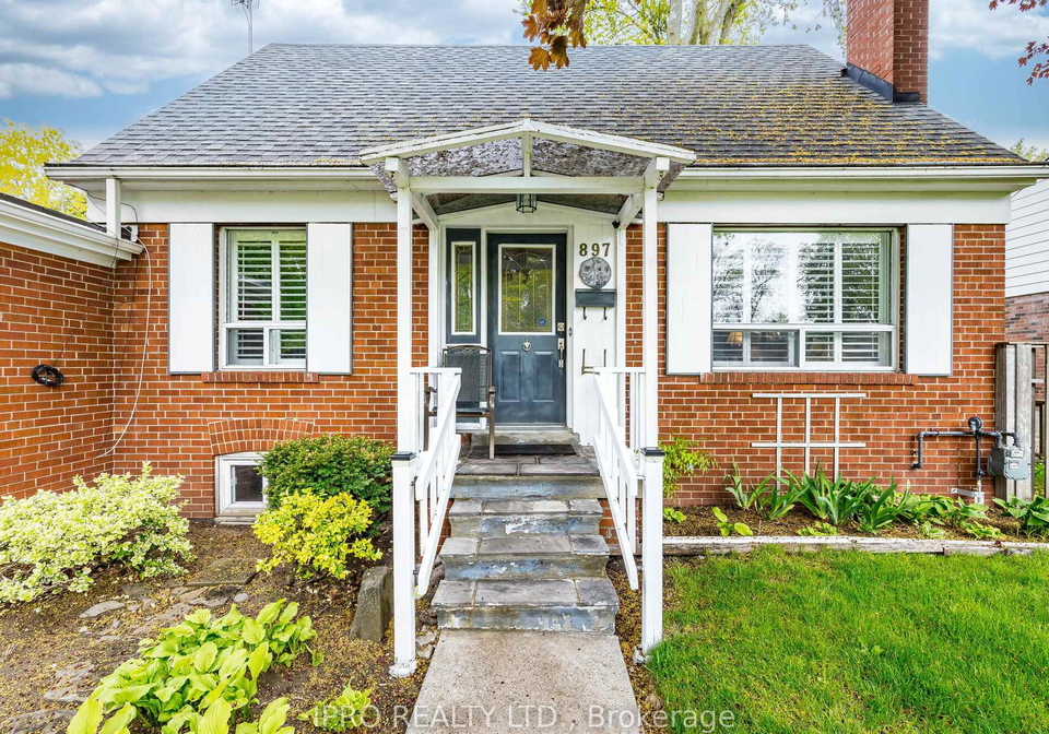 897-johnathan-drive-mississauga-ontario-w12152179