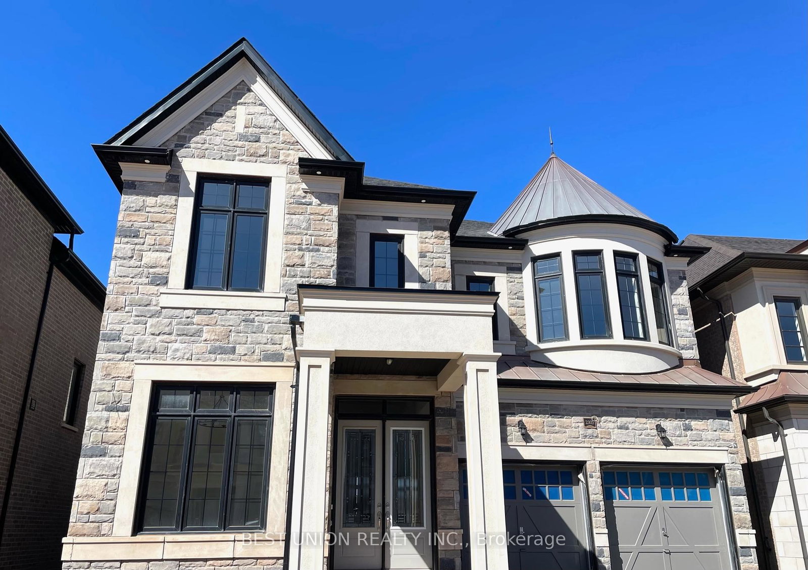 2305-charles-cornwall-avenue-oakville-ontario-w12153174