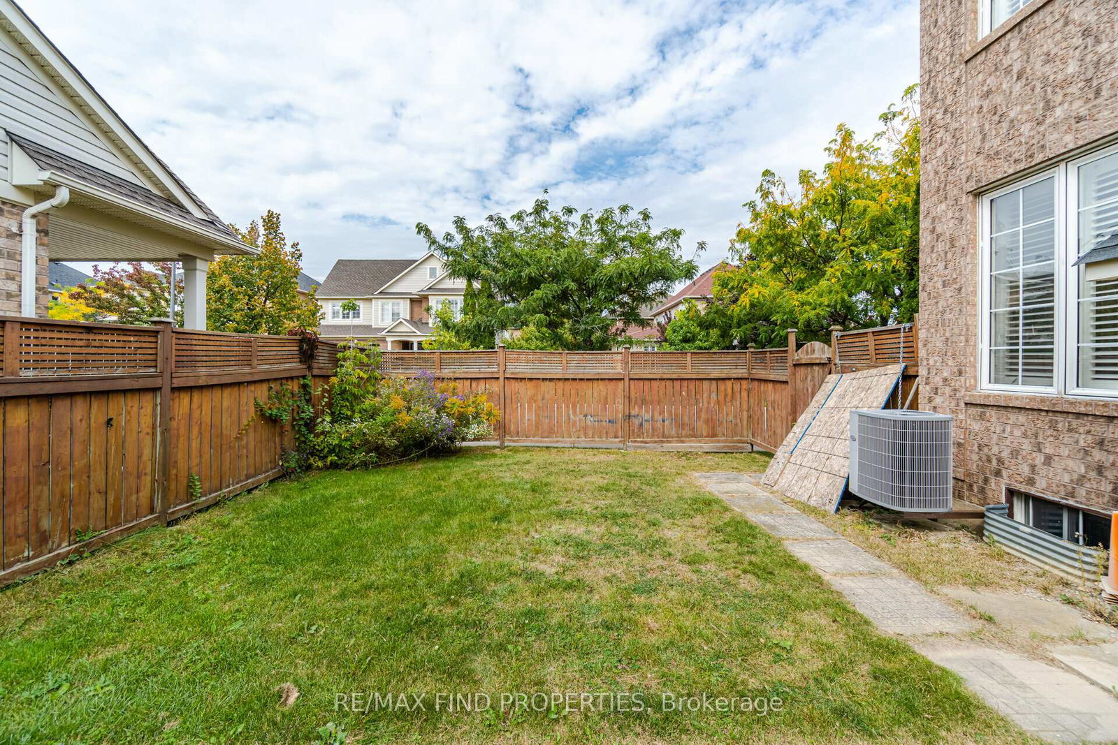 688-trudeau-drive-milton-ontario-w12153863