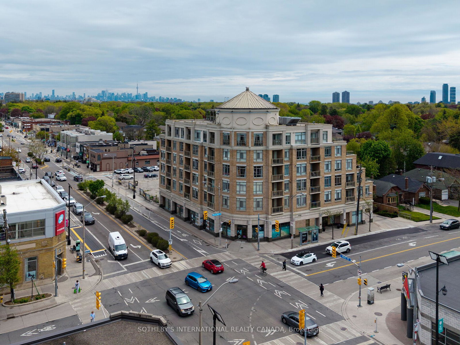 935-royal-york-road-etobicoke-ontario-w12154096