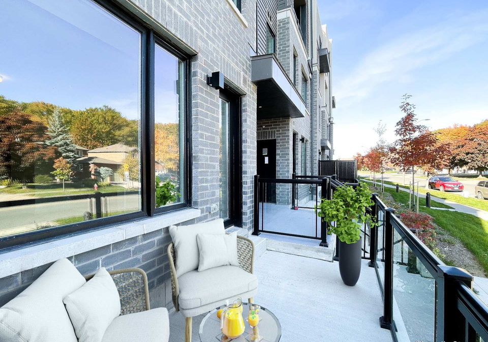 3538-colonial-drive-mississauga-ontario-w12154370
