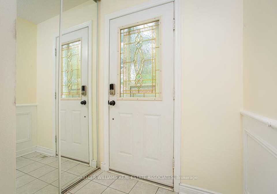 2216-upper-middle-road-burlington-ontario-w12154953