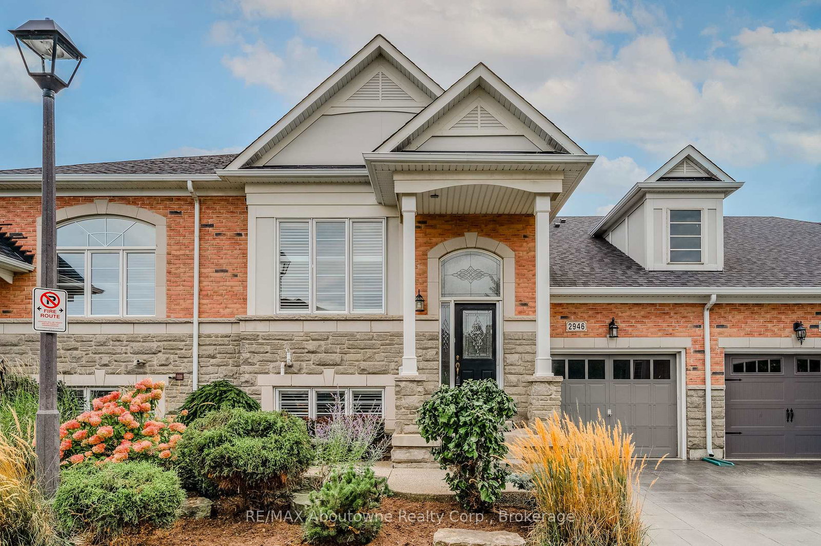 2946-singleton-common-burlington-ontario-w12155573