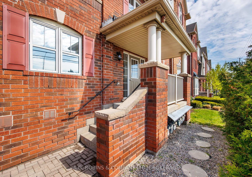 595-dundas-street-w-mississauga-ontario-w12155819
