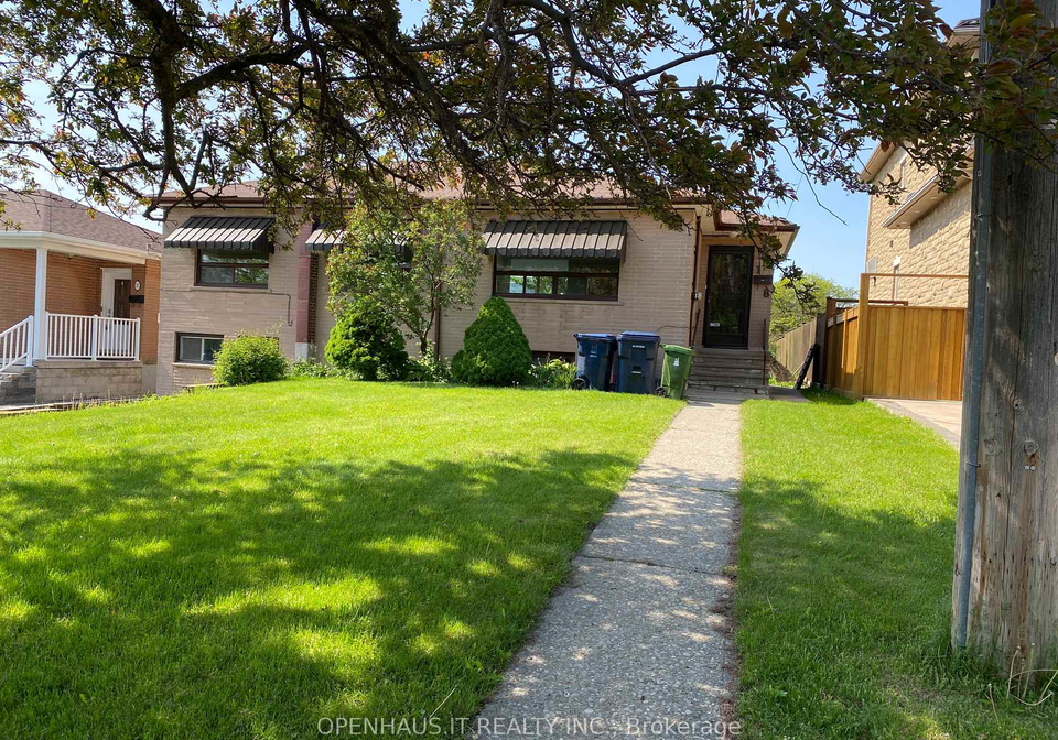 18-grovedale-avenue-north-york-ontario-w12156354
