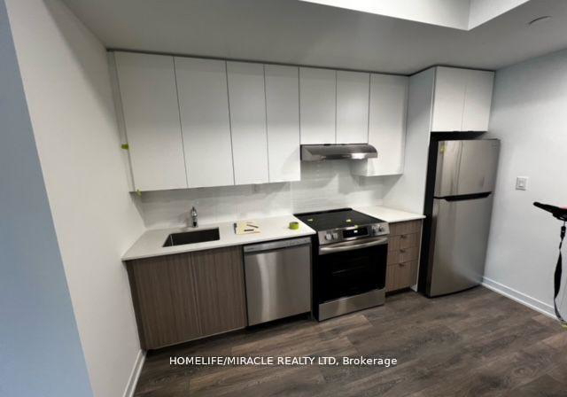 135-canon-jackson-drive-north-york-ontario-w12156644