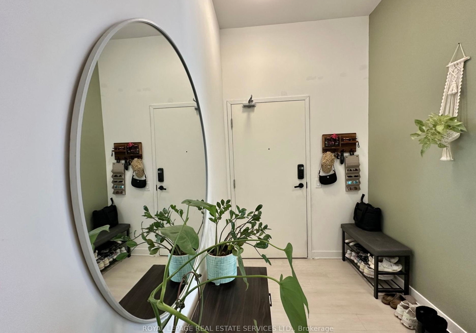 3900-confederation-parkway-mississauga-ontario-w12157180