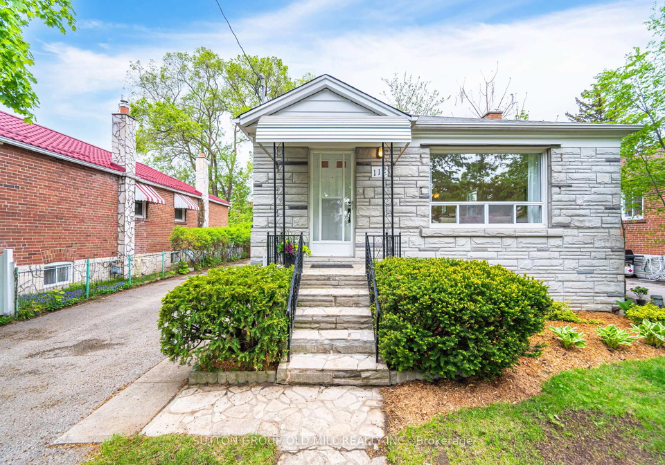 112-north-carson-street-etobicoke-ontario-w12158127