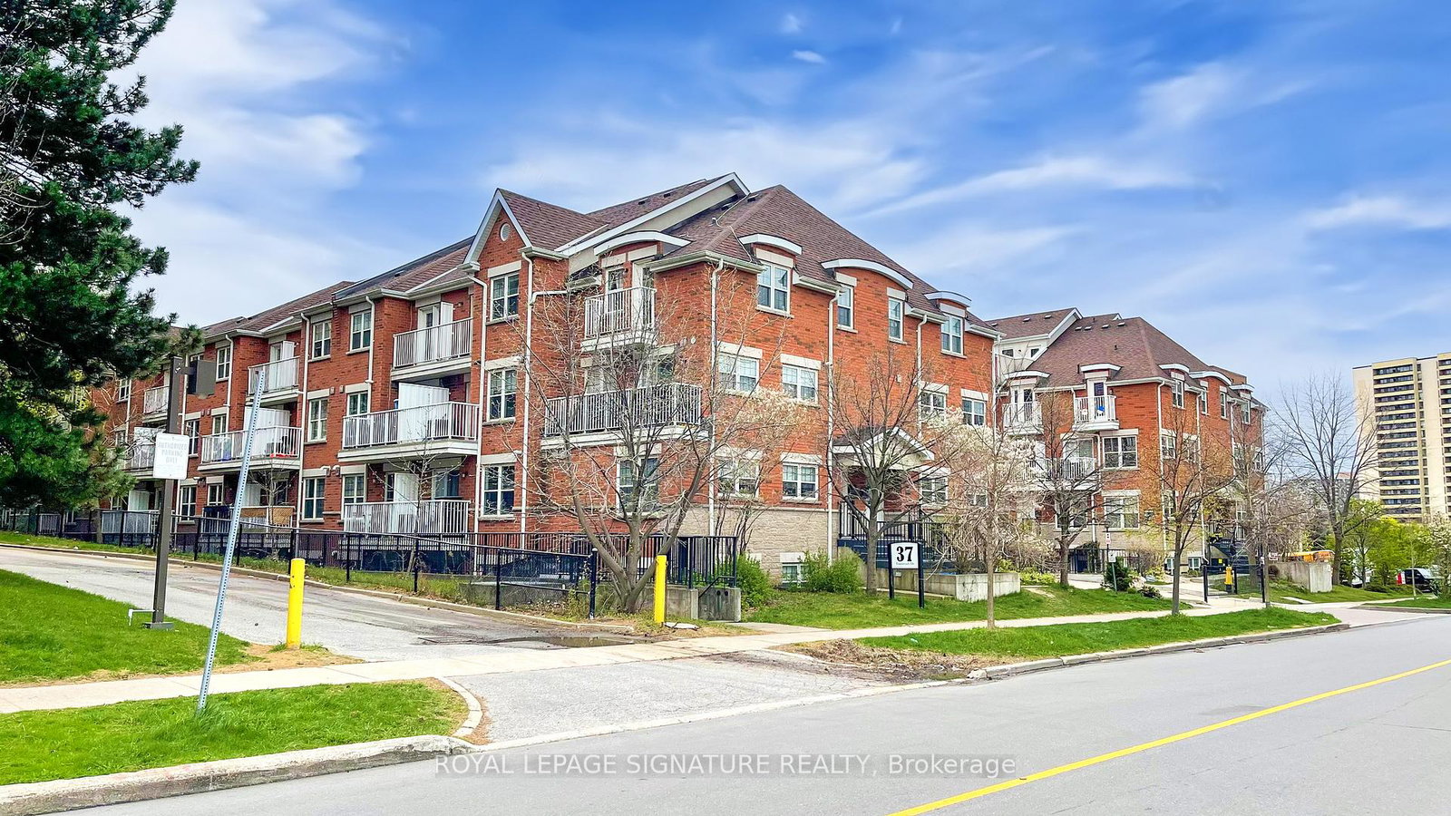 37-four-winds-drive-york-ontario-w12158195