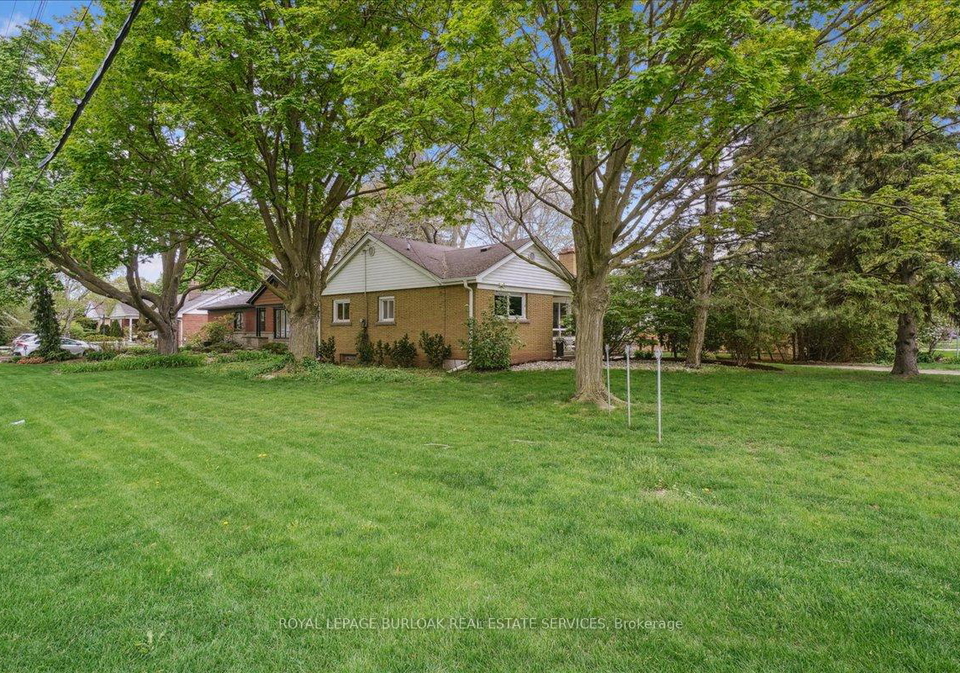 957-eagle-drive-burlington-ontario-w12158455
