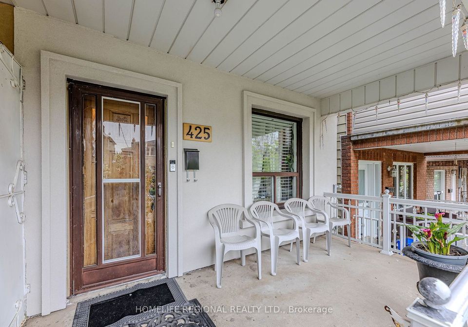 425-bartlett-avenue-n-toronto-ontario-w12158482
